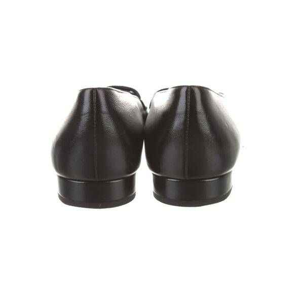 CHANEL 2024 Interlocking CC Logo Flats + Pearl - Picture 4 of 9